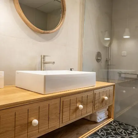 Papadria - Modern Luxury Near Kathisma *