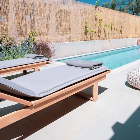 Papadria - Modern Luxury Near Kathisma