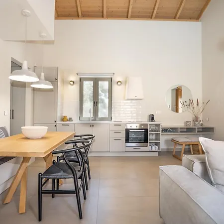 Papadria - Modern Luxury Near Kathisma * Tsoukaládhes