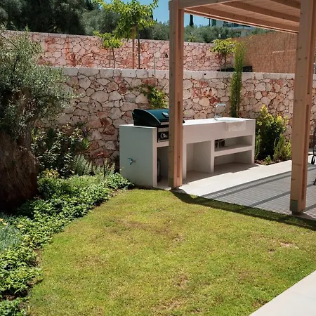 Papadria - Modern Luxury Near Kathisma