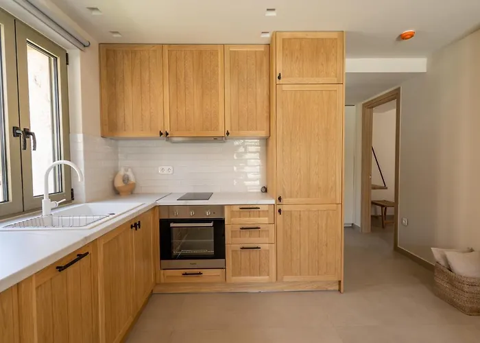 Vilă Papadria - Modern Luxury Near Kathisma