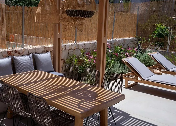 Papadria - Modern Luxury Near Kathisma Vilă Tsoukaládhes