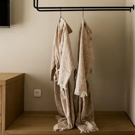 Papadria - Modern Luxury Near Kathisma Villa