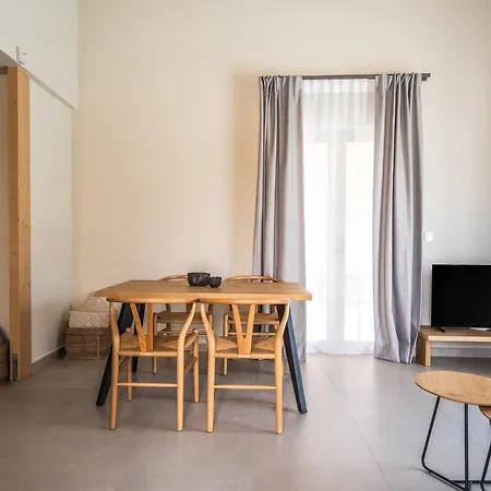 Villa Papadria - Modern Luxury Near Kathisma Tsoukaládhes