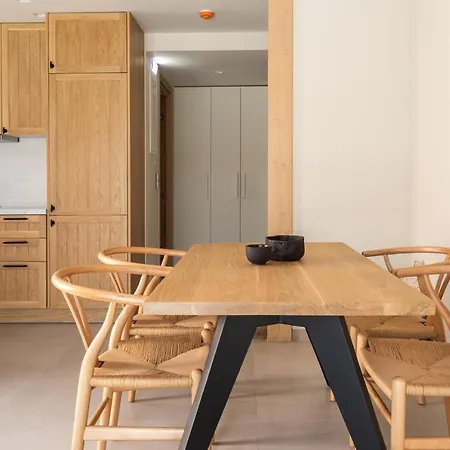 Papadria - Modern Luxury Near Kathisma