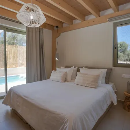 Papadria - Modern Luxury Near Kathisma