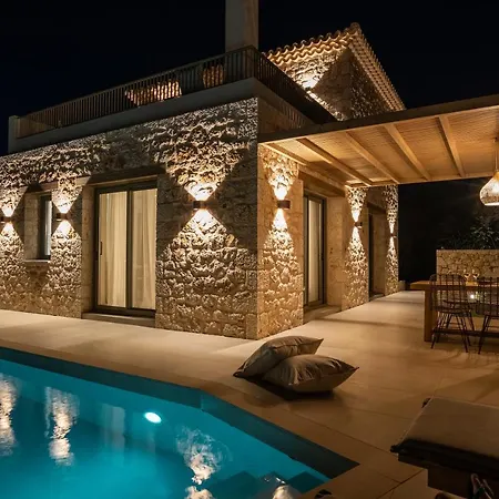 Villa Papadria - Modern Luxury Near Kathisma Tsoukaladhes
