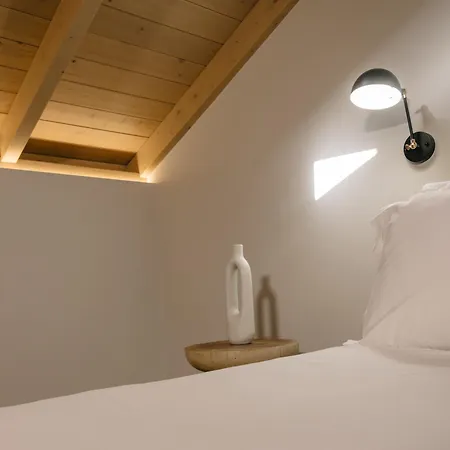 Papadria - Modern Luxury Near Kathisma * Tsoukaládhes