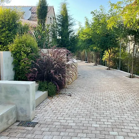 Papadria - Modern Luxury Near Kathisma * Tsoukaladhes