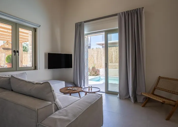 Villa Papadria - Modern Luxury Near Kathisma Tsoukaladhes