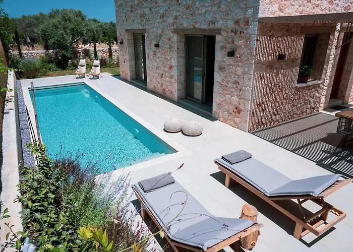 Papadria - Modern Luxury Near Kathisma * Tsoukaladhes