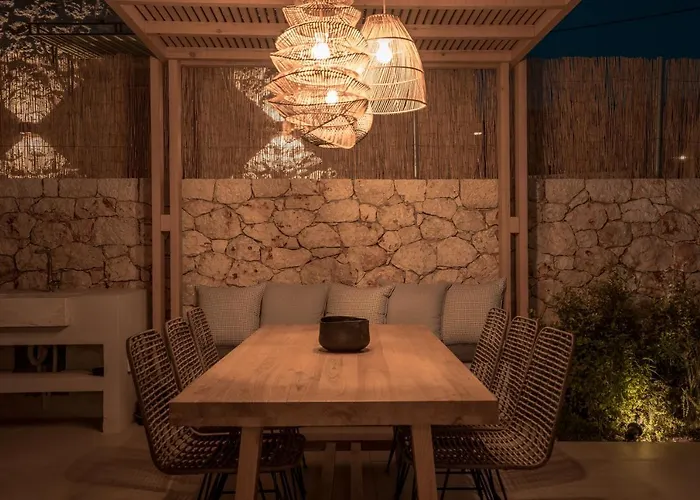 Papadria - Modern Luxury Near Kathisma * Tsoukaládhes